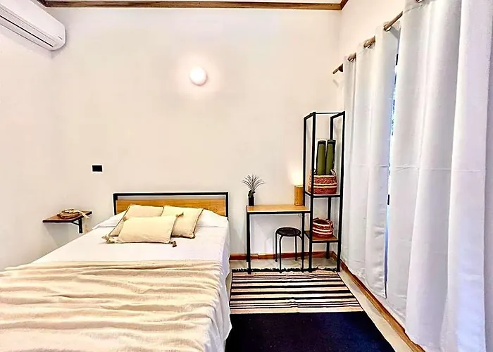 Hotel Calipso Ocean Lodge- Avellana Tamarindo